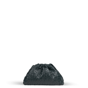 Eine dunkelgrüne Clutch-Tasche der Marke Bottega Veneta im Webmuster Design.